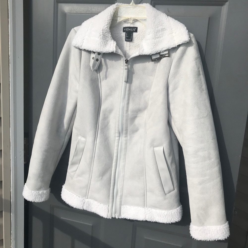 Venus Light Gray Coat Size 2